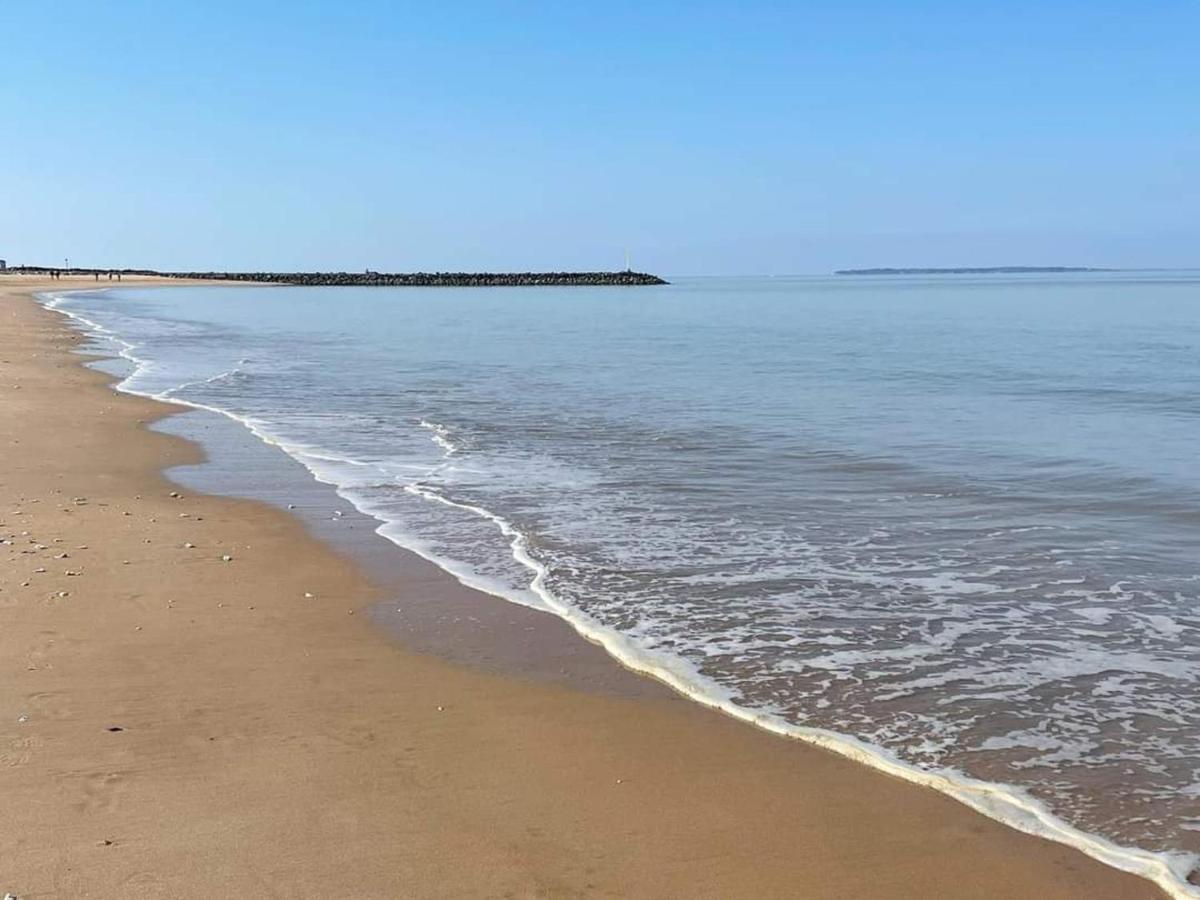 Duplex 3 Pieces A Deux Pas De La Plage Avec Parking - 4 Pers - Fr-1-706-16 Châtelaillon-Plage 외부 사진
